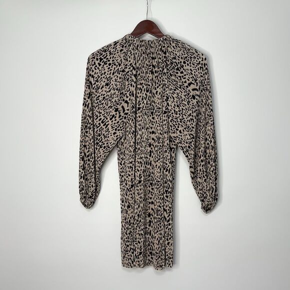NWT ASOS Long Sleeve Animal Print Pleated Mini Shift Dress Size 4 - Picture 8 of 9